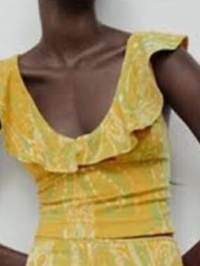 Zara Yellow Paisley Ruffle Crop Top